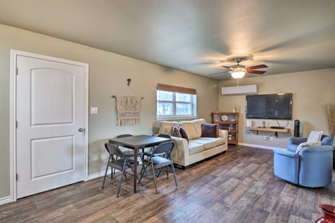 Welcoming Tow Home ~ 1 Mi to Lake Buchanan! House in Lake Buchanan