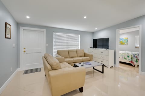 ‘Pelican Nest’, Tropical Naples Villa w/ Pool Villa in East Naples