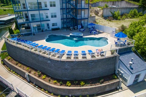 Boat Slip, Pools! Waterfront Lake Ozark Condo Apartment in Lake of the Ozarks