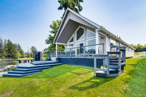 ‘The Rookery’ - Dreamy Home w/ Private Dock! House in Washington