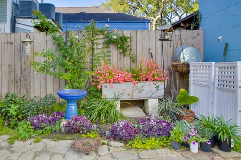 Historic Townhome - 2 Mi to French Quarter! Apartment in New Orleans