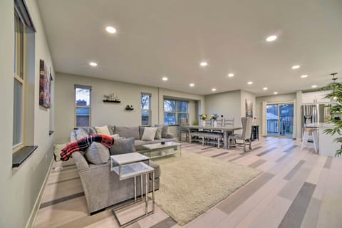 Sunny Clawson Home w/ Yard - Walk to Main St! House in Clawson