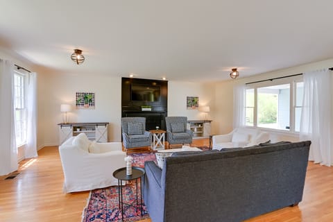 Chic Nashville-Area Retreat w/ Private Pool! House in Tennessee