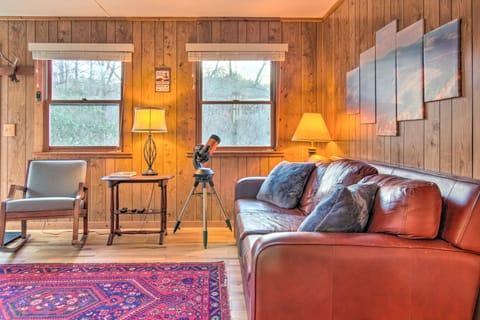 8 Acres + Hiking Trails: Little Switzerland Escape House in Mitchell County