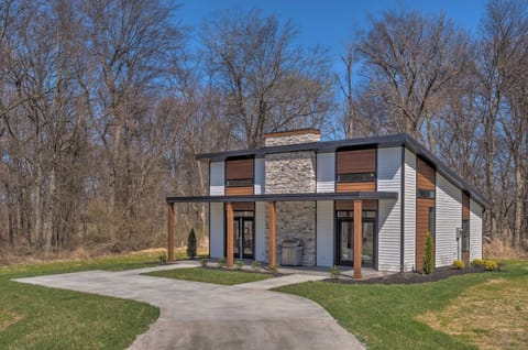 Upscale & Quiet Paducah Retreat on 15 Acres! House in Kentucky