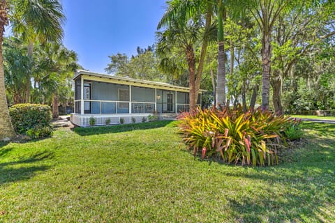 Port Charlotte Cottage ~ 3 Mi to Beach Park! Cottage in Charlotte Harbor