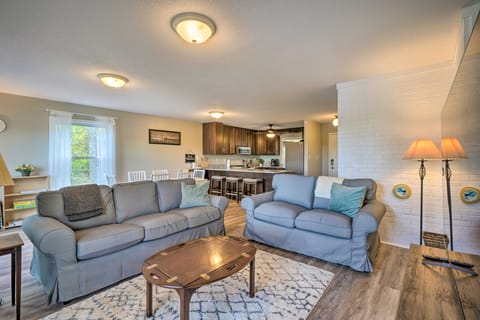 Waterfront Cottage w/ Boat Dock & 3 Decks! Cottage in Bracey