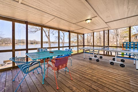 Lakefront Fort Towson Home: Private Dock & 3 Decks House in Oklahoma