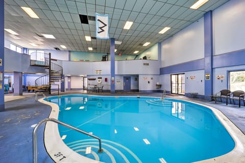 2 Mi to Skiing! Beech Mtn Condo w/ Resort Perks Apartment in Beech Mountain