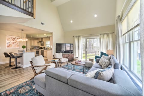 Modern-Chic Athens Home - Fish, Ski & Swim! House in Capital District, NY, USA