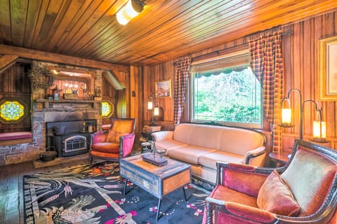 Dreamy Homestead Escape: Patio, Ranch On-Site House in Tennessee