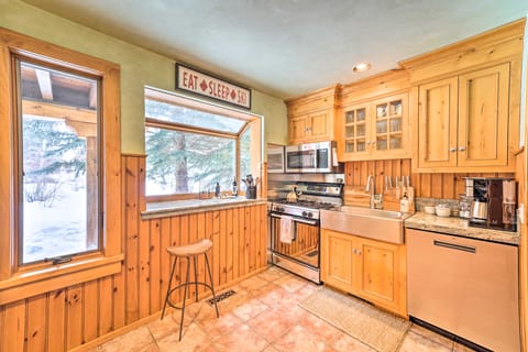 Sun Valley Family House w/ Fire Pit & Grill! House in Ketchum