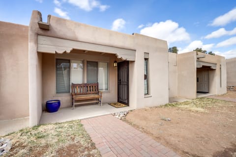Cozy Southwest Style Santa Fe Condo! Apartment in Santa Fe