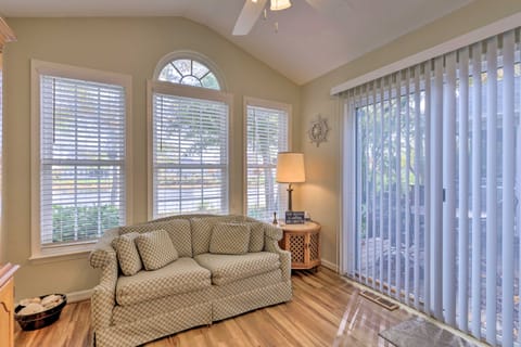 3 Mi to Bethany Beach: Gem w/ Deck & Pool Access House in Ocean View