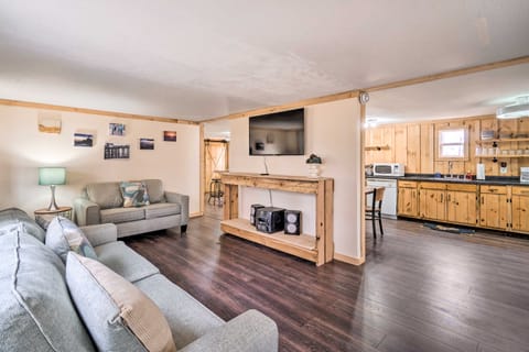 'Take 5' Retreat w/ Hot Tub: Relax, Rest, Refresh! House in Ohio