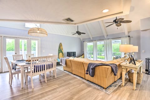 Longboat Key Cottage: Extended Stays Welcome! Cottage in Longboat Key