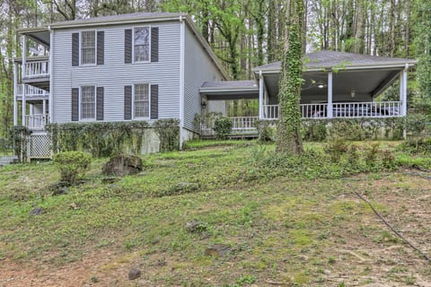 Riverdale Studio ~ 18 Mi to Downtown Atlanta! Apartment in Riverdale