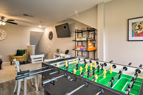 Branson Getaway w/ Game Room: Family Friendly! Apartment in Branson