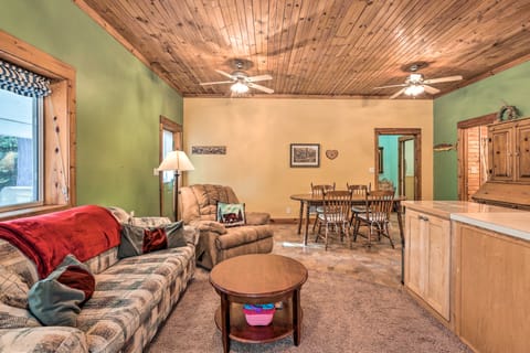 Secluded Bear Lake Getaway w/ Fire Pit & Porch! Cottage in Michigan