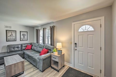 Twin Lakes Escape w/ Deck < 1 Mi to Beach! House in Twin Lakes