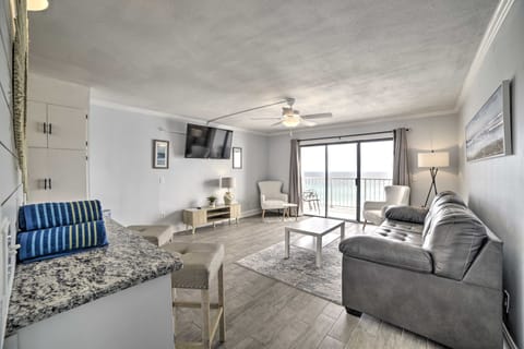 Oceanfront Panama City Beach Condo w/ Pool Access Apartment in Upper Grand Lagoon
