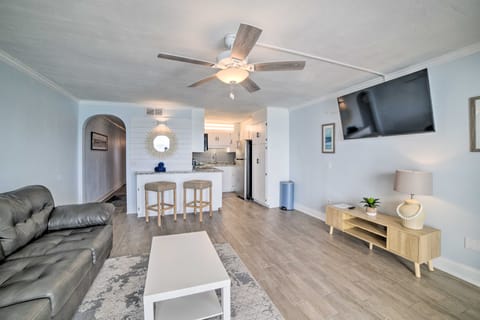 Oceanfront Panama City Beach Condo w/ Pool Access Apartment in Upper Grand Lagoon