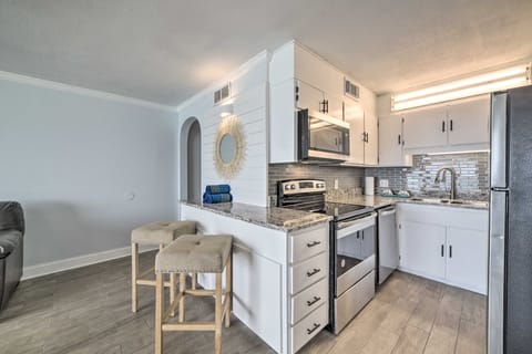 Oceanfront Panama City Beach Condo w/ Pool Access Apartment in Upper Grand Lagoon