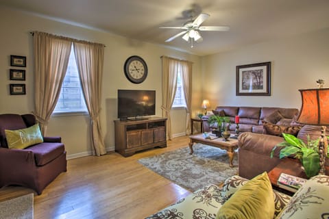 Great for Couples! NOLA Apt 3 Mi to Bourbon St Apartment in New Orleans