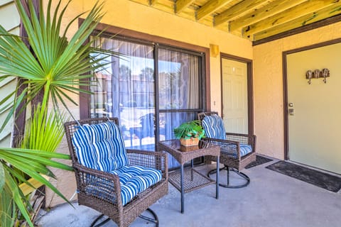 Beautiful PCB Townhome: Balcony & Resort Amenities Apartment in Panama City Beach