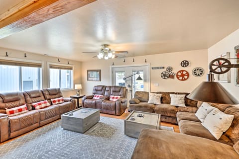 Kooskia Sanctuary w/ Patio, Fire Pit & Grill! House in Nez Perce