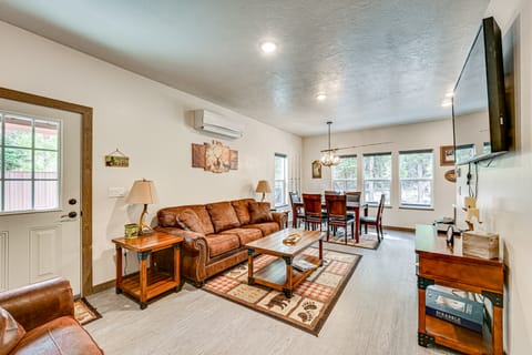 Riverside Cabin in Bitterroot National Forest! House in Salmon River