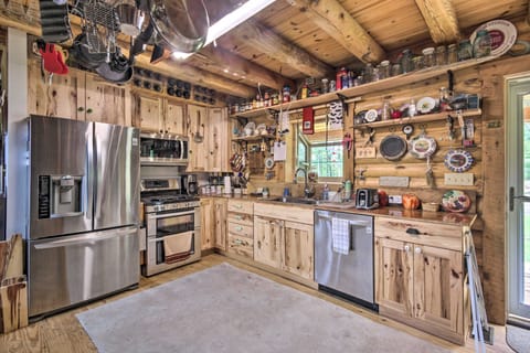 Shenandoah Valley Home - 9 Mi to Nat'l Park! House in Shenandoah Valley