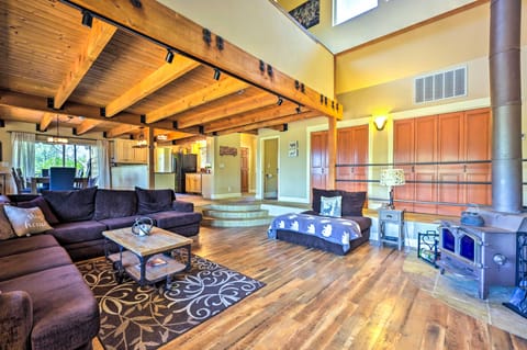 Luxury Auberry Retreat in Sierra National Forest House in Sierra Nevada