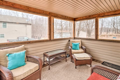 Albrightsville Cabin w/ Fire Pit: Swim, Hike & Ski House in Pocono Mountains