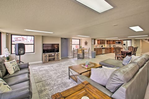 Lakefront Gem w/ Docks in Hot Springs! House in Lake Hamilton