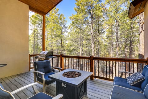Beautiful Pagosa Springs Home w/ Deck & Grill House in Colorado