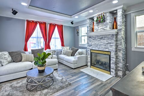 Modern Sacramento House ~ 12 Mi to Downtown! House in Sacramento