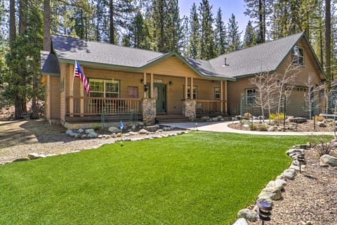 Hike + Explore: Graeagle Getaway w/ Furnished Deck House in Graeagle