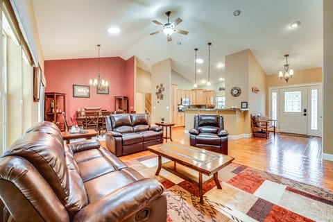 Hike + Explore: Graeagle Getaway w/ Furnished Deck House in Graeagle