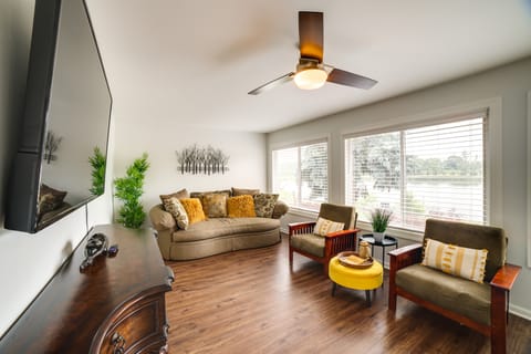 Kayaks & Fire Pits: Waterfront Portage Getaway! House in Portage