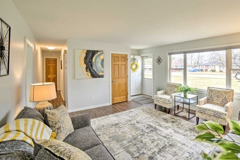 Kayaks & Fire Pits: Waterfront Portage Getaway! House in Portage