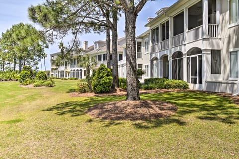 Gulf Shores Condo on Golf Course w/ Resort Perks! Apartment in Gulf Shores