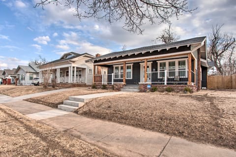 Charming Downtown Home w/ Updated Interior! House in Oklahoma City