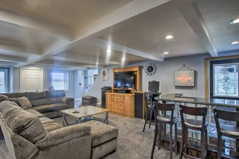 Spacious Sheboygan Home w/ Grill & Fire Pit! House in Wisconsin