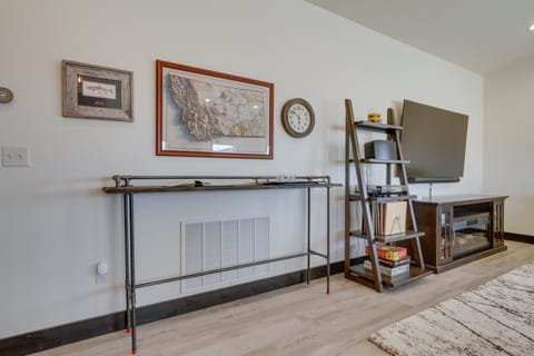 1 Mi to Beaverhead River: Mtn-View Dillon Retreat House in Idaho