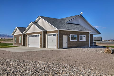 1 Mi to Beaverhead River: Mtn-View Dillon Retreat House in Idaho