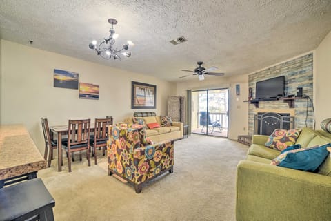 2 Mi to Beach! Bayside PCB Escape w/ Pool Access Apartment in Lower Grand Lagoon