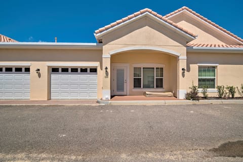 Sleek Tavares Condo 3 Miles to Downtown Apartment in Tavares