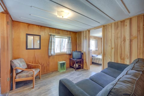 Rustic Cabin w/ Fire Pit, Steps to Sand Lake! House in Wisconsin