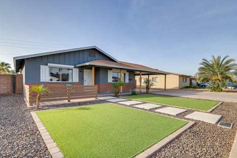 Families w/ Pets Welcome! Home 4 Mi to Dtwn Tempe House in Tempe